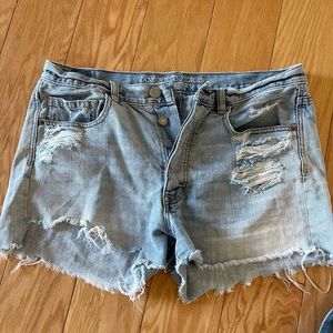 American Eagle light wash jean shorts